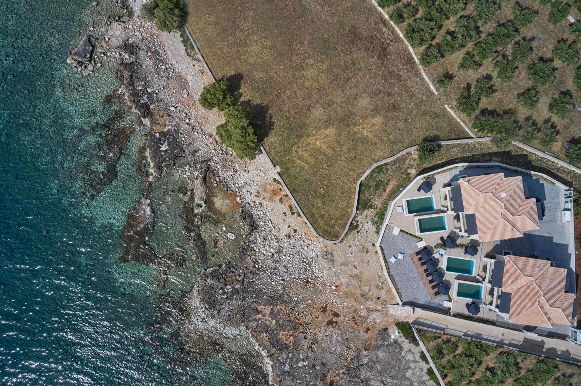 Beachfront Alassa Villas With Private Pools Kotronion  Exteriér fotografie