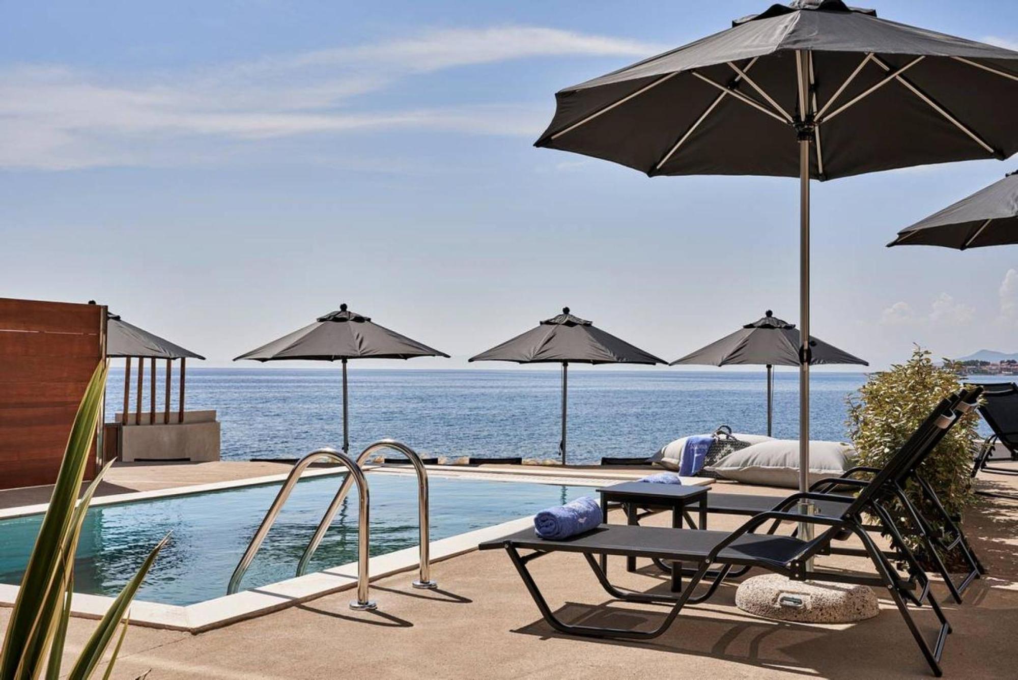 Beachfront Alassa Villas With Private Pools Kotronion  Exteriér fotografie
